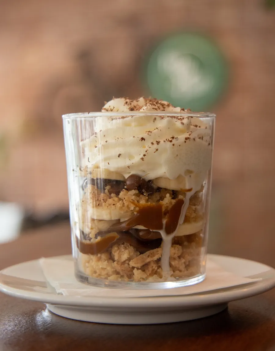 Dessert im Glas serviert